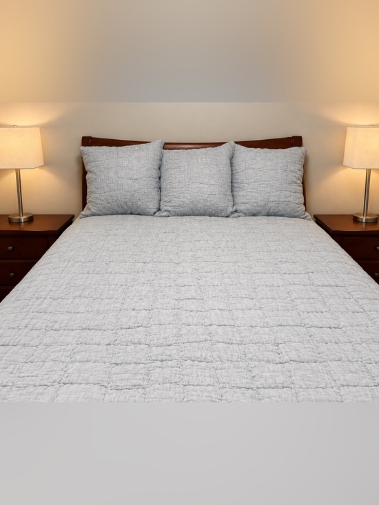 Pottery Barn Other - Pottery Barn Cloud Quilt Queen Bedspread with 3 Euro Shams Chambray